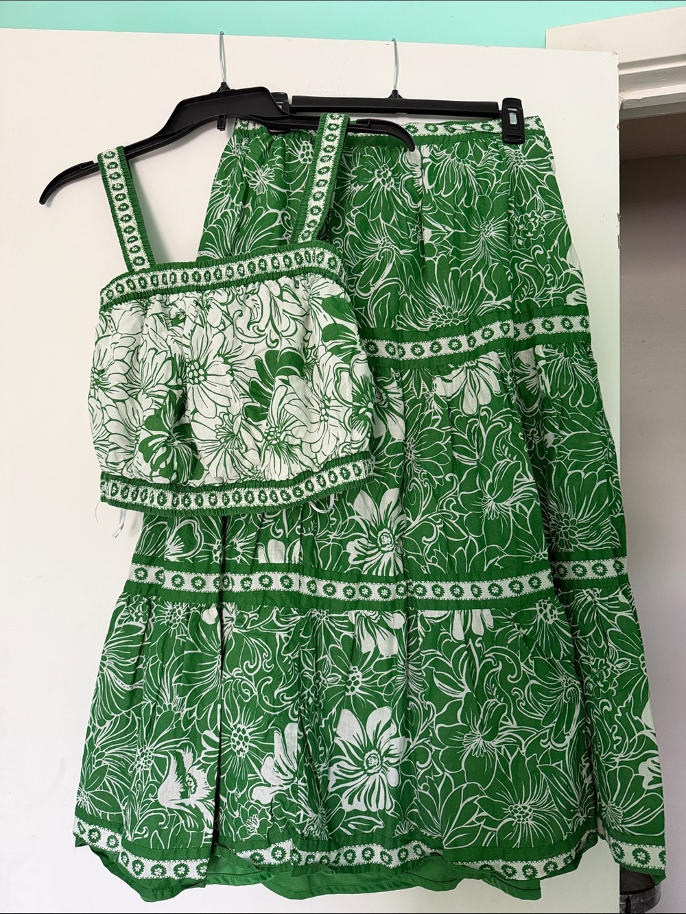 Japna Green and White Floral Maxi Skirt Set